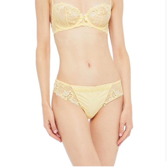 Simone Perele Picot Trimmed Embroidered Tulle & Jacquard Low Rise Thong - Picture 2 of 4